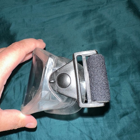 Safety goggles - Picture 12 of 12